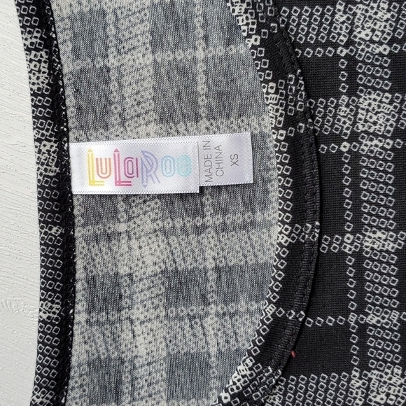 LuLaRoe Black and White Plaid Tunic XS - Picture 2 of 5